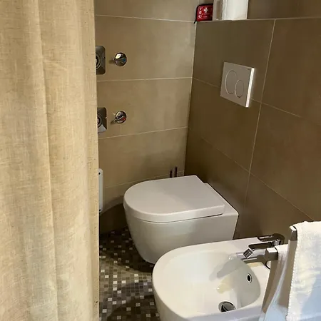 Ground Stone Апартаменти Барі