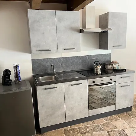 アパート Ground Stone