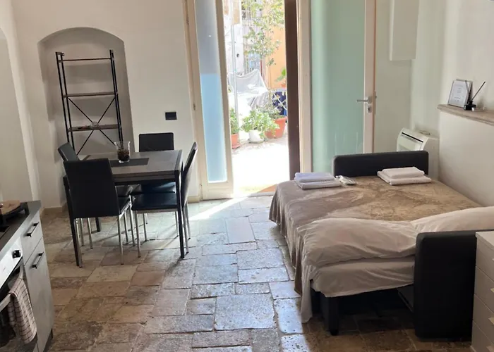 Ground Stone Apartment *